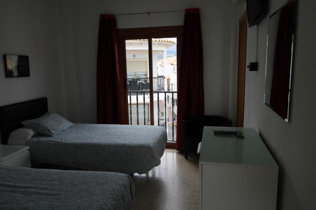 Hostal Fornet אלתיאה מראה חיצוני תמונה