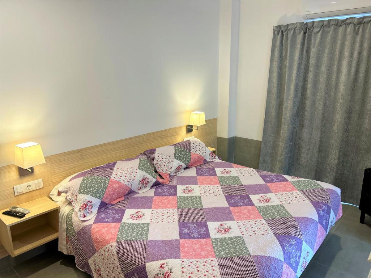 Hostal Fornet אלתיאה מראה חיצוני תמונה